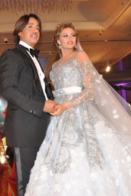 مصممين فساتين الزفاف